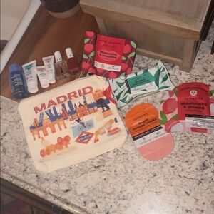 10 Sephora beauty sample size products in Madrid bag ❤️NWT